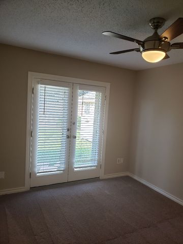 1307 Boardwalk Street, Arlington, TX 76011