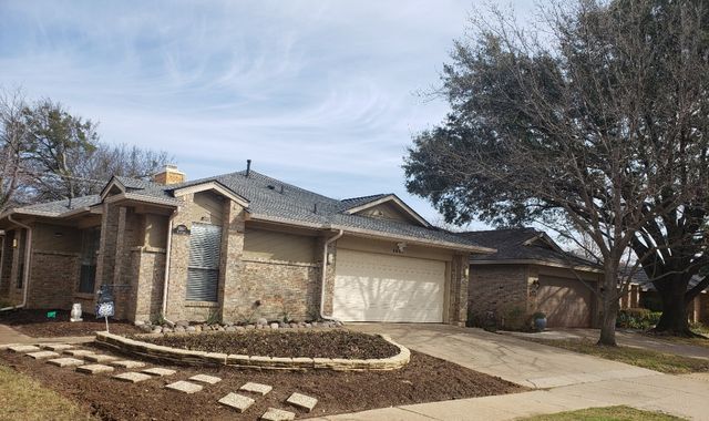 1307 Boardwalk Street, Arlington, TX 76011