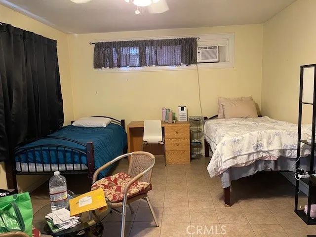 13430 Oxnard, Valley Glen, CA 91401