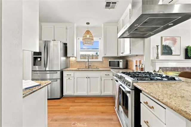 351 W Elm Avenue, Burbank, CA 91506