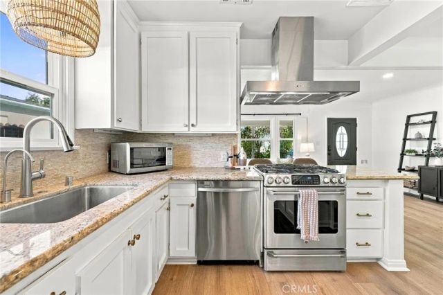 351 W Elm Avenue, Burbank, CA 91506