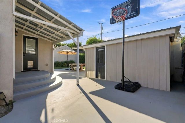 351 W Elm Avenue, Burbank, CA 91506
