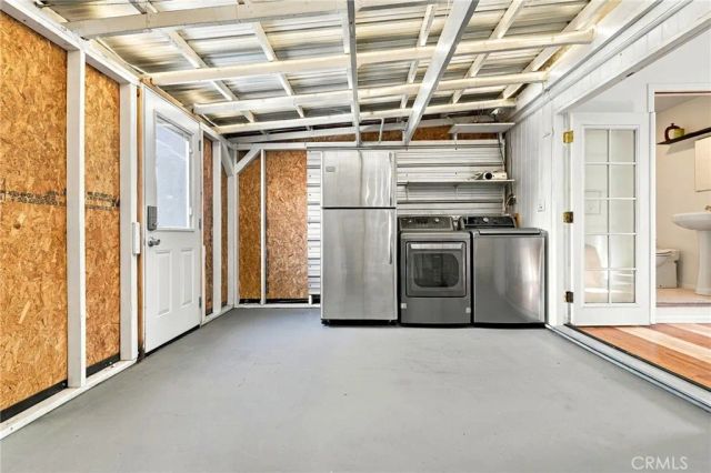 351 W Elm Avenue, Burbank, CA 91506