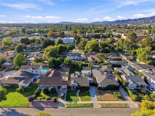 351 W Elm Avenue, Burbank, CA 91506