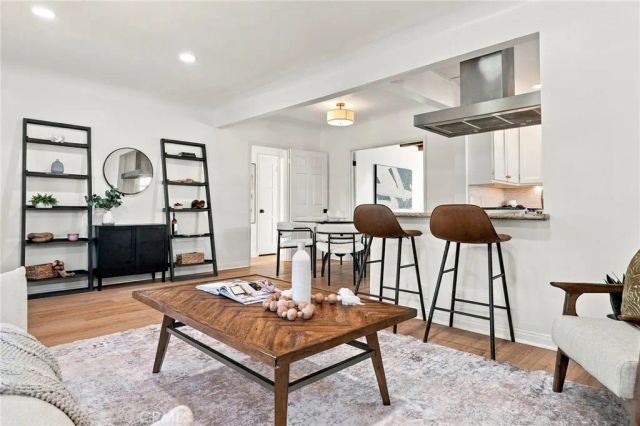 351 W Elm Avenue, Burbank, CA 91506