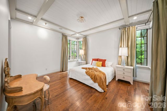 85 Chauncey Circle, Asheville, NC 28803