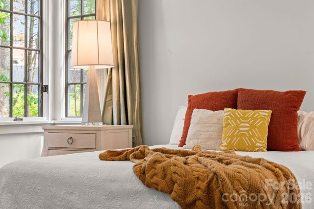 85 Chauncey Circle, Asheville, NC 28803