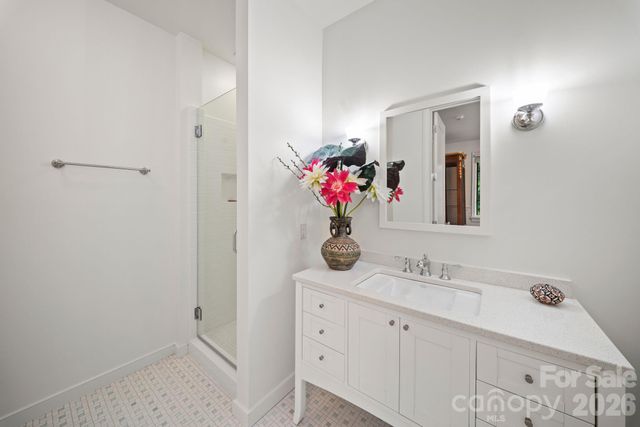 85 Chauncey Circle, Asheville, NC 28803