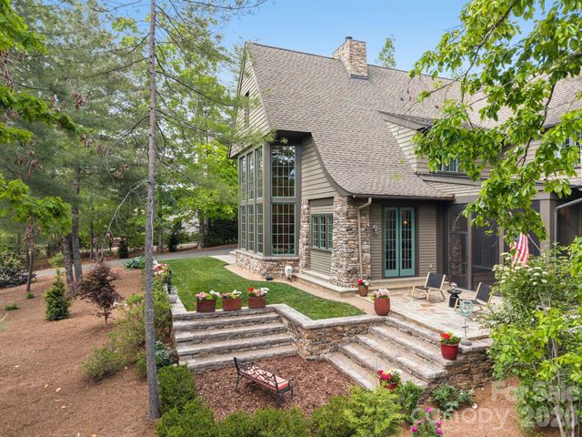 85 Chauncey Circle, Asheville, NC 28803