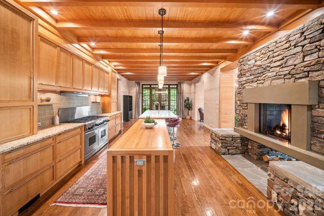 85 Chauncey Circle, Asheville, NC 28803