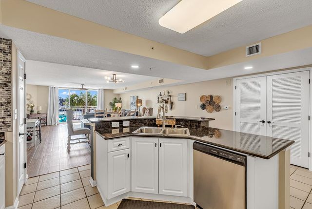 2151 Bridge View Ct Unit 2202, North Myrtle Beach, SC 29582