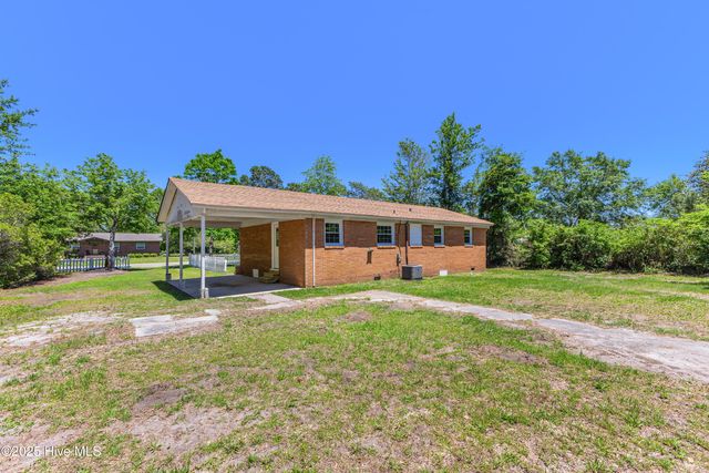 150 Willetts Drive, Southport, NC 28461