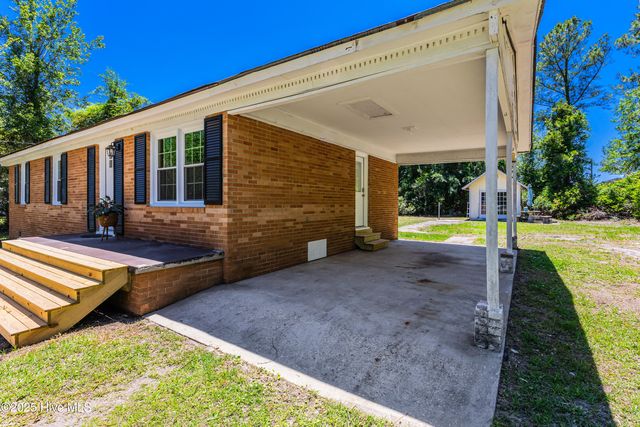 150 Willetts Drive, Southport, NC 28461