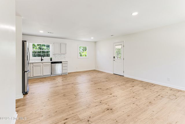150 Willetts Drive, Southport, NC 28461