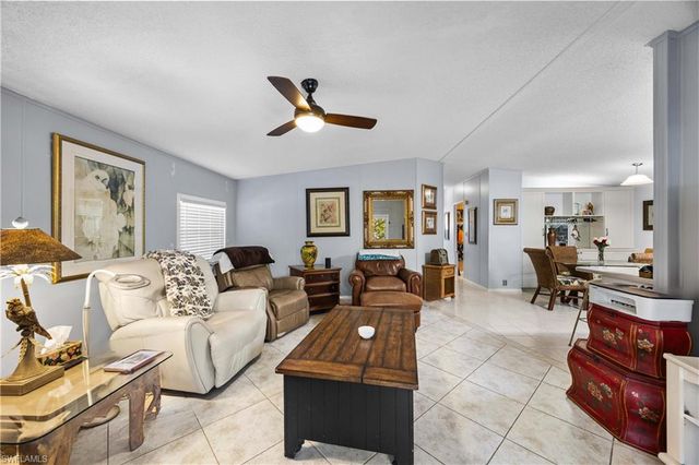 214 Riverwood RD, Naples, FL 34114