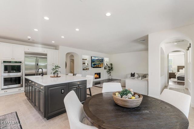 551 Running Creek Court, Simi Valley, CA 93065