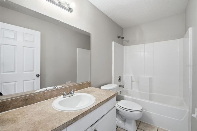 1812 34TH AVENUE E, Bradenton, FL 34208