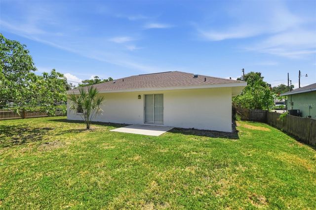 1812 34TH AVENUE E, Bradenton, FL 34208