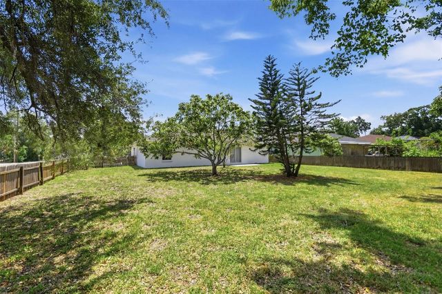 1812 34TH AVENUE E, Bradenton, FL 34208