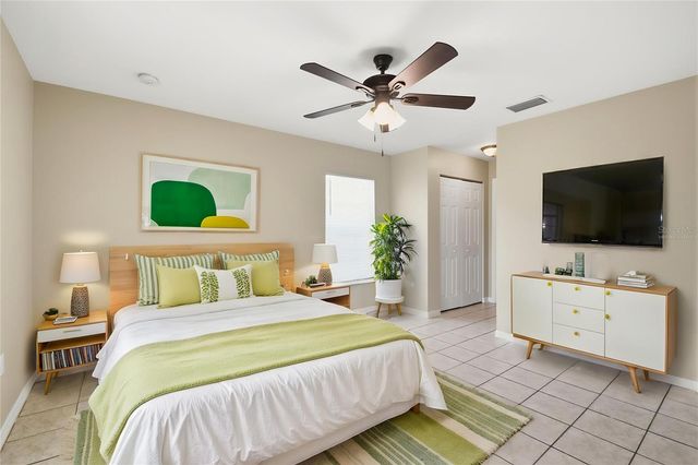 1812 34TH AVENUE E, Bradenton, FL 34208