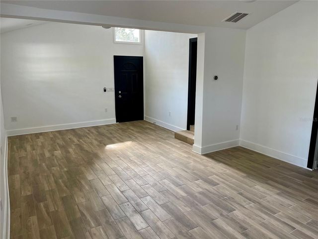 2118 S VENUS STREET, Tampa, FL 33629