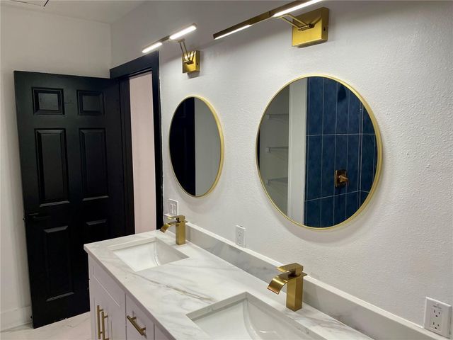 2118 S VENUS STREET, Tampa, FL 33629