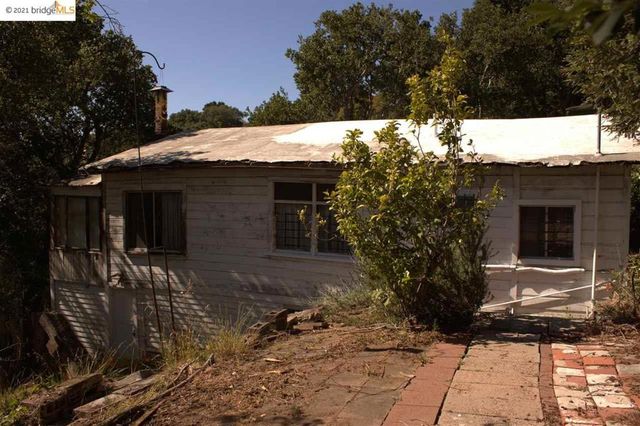 4000 Rettig Ave, Oakland, CA 94602