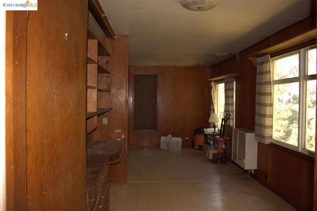 4000 Rettig Ave, Oakland, CA 94602