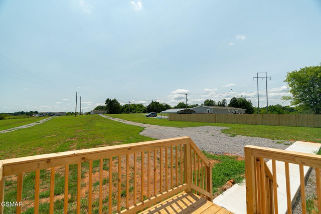 147 Hill Loop Rd, Madisonville, TN 37354