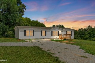147 Hill Loop Rd, Madisonville, TN 37354