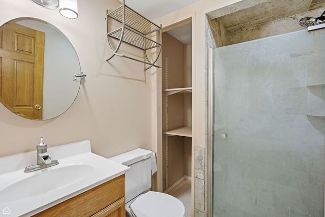 409 KENSINGTON Drive, Mchenry, IL 60050