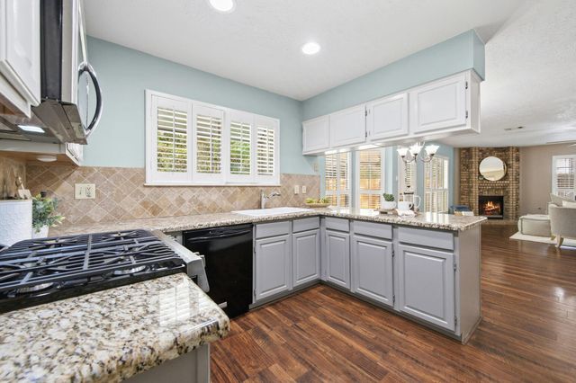 4423 Echo Falls Drive, Kingwood, TX 77345