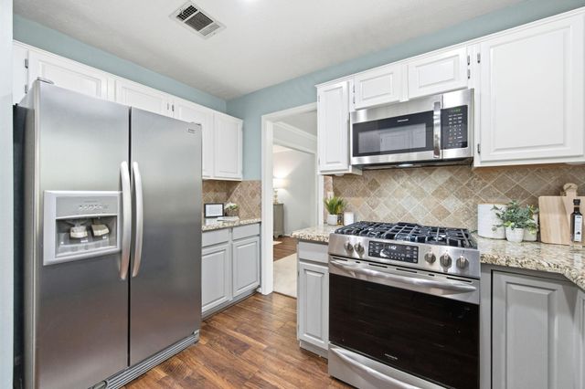 4423 Echo Falls Drive, Kingwood, TX 77345