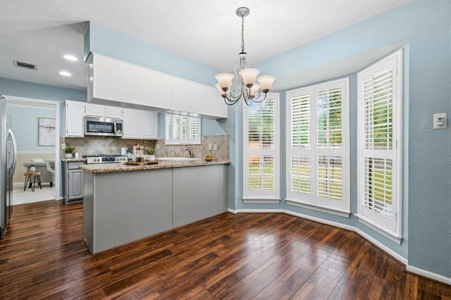 4423 Echo Falls Drive, Kingwood, TX 77345