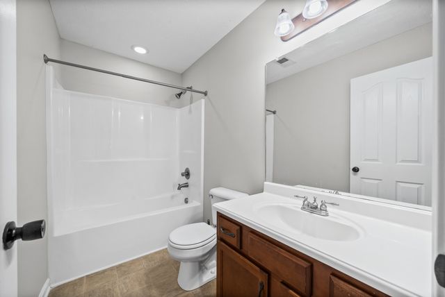 3418 Foxrun Ln, Clarksville, TN 37042