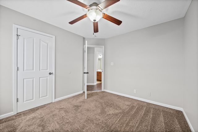 3418 Foxrun Ln, Clarksville, TN 37042