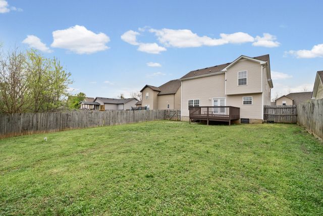 3418 Foxrun Ln, Clarksville, TN 37042