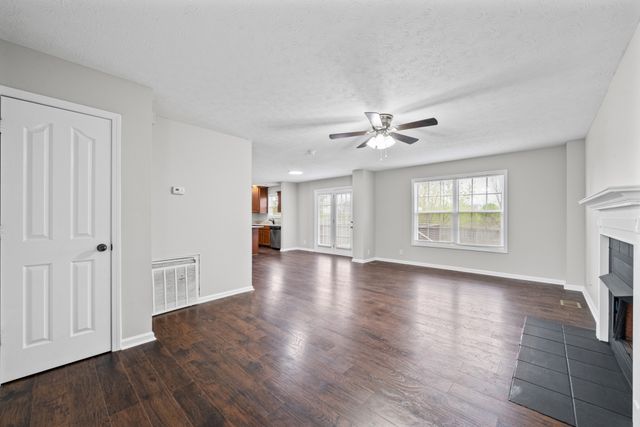 3418 Foxrun Ln, Clarksville, TN 37042