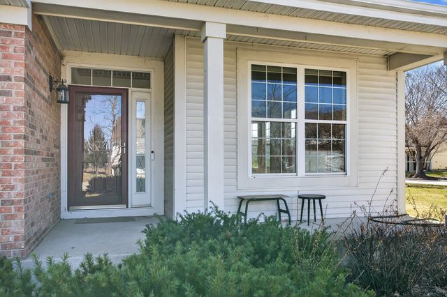 359 W Asbury Drive, Round Lake, IL 60073