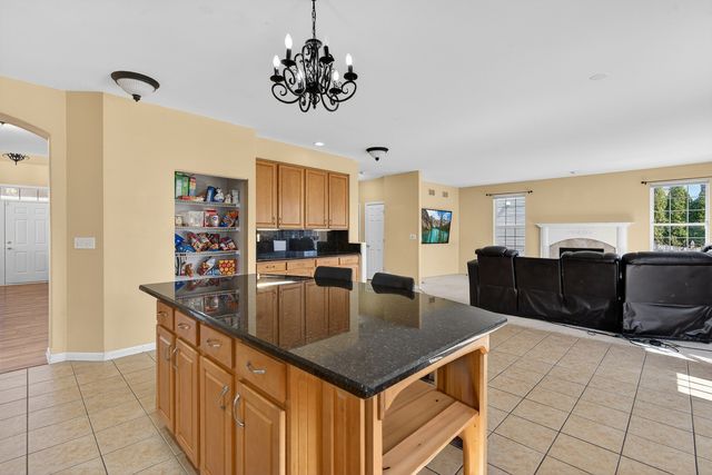 359 W Asbury Drive, Round Lake, IL 60073