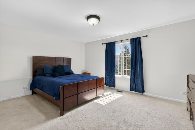 359 W Asbury Drive, Round Lake, IL 60073