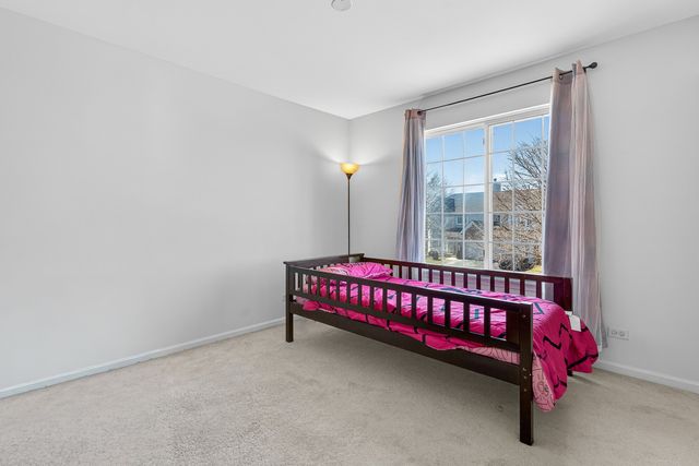 359 W Asbury Drive, Round Lake, IL 60073