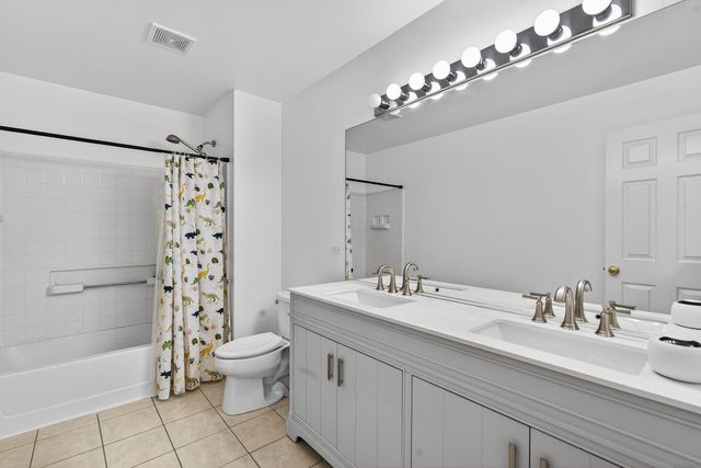 359 W Asbury Drive, Round Lake, IL 60073