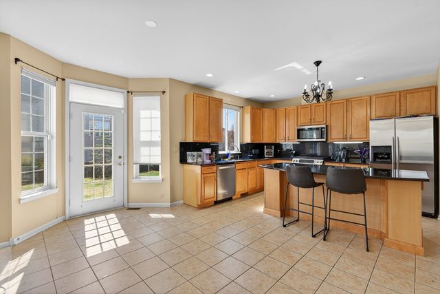 359 W Asbury Drive, Round Lake, IL 60073