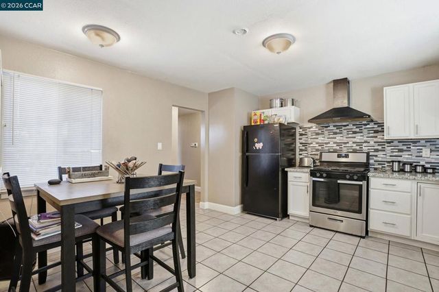 322 E Tregallas Rd, Antioch, CA 94509