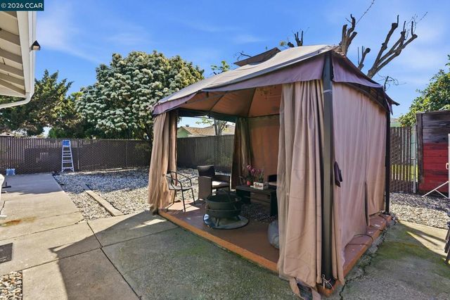 322 E Tregallas Rd, Antioch, CA 94509