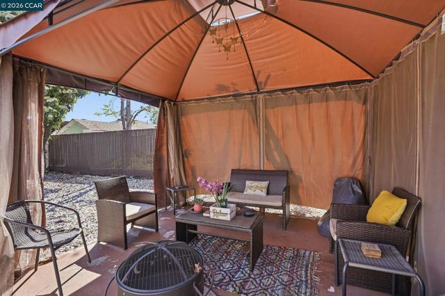 322 E Tregallas Rd, Antioch, CA 94509