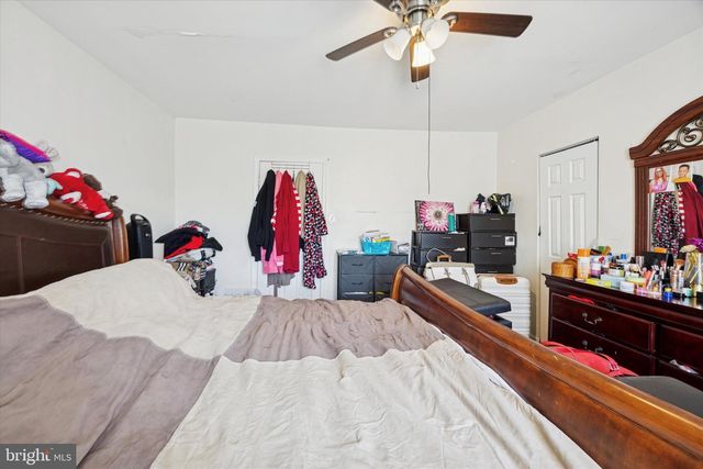 123 HIGH ST, Sharon Hill, PA 19079