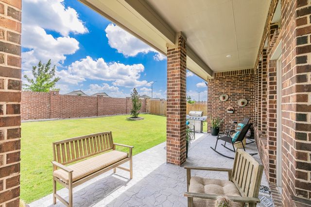 2549 Birchcrest Drive, Fort Worth, TX 76179