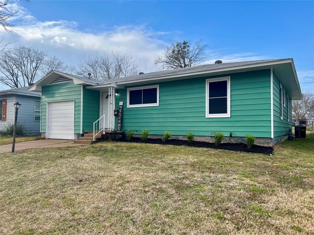 423 E Morton Street, Denison, TX 75021